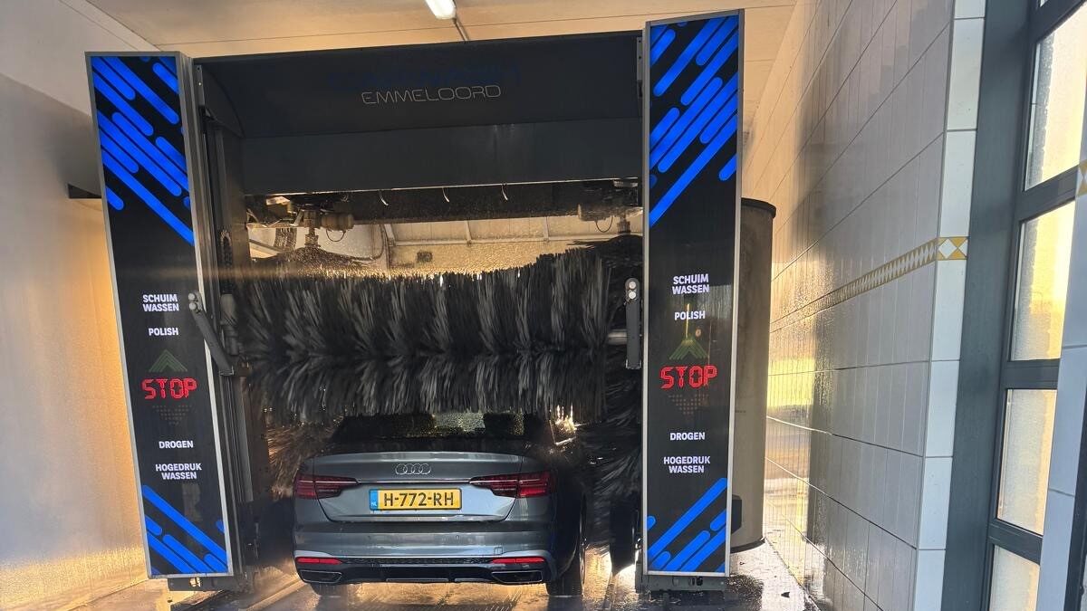 Professionele roll-over carwashinstallatie van Hoogendijk